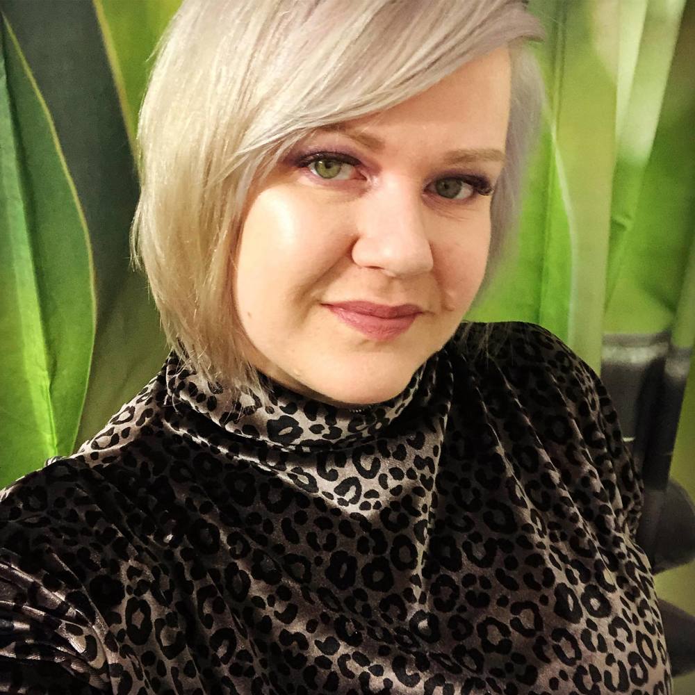 Meet your Posher, Egle